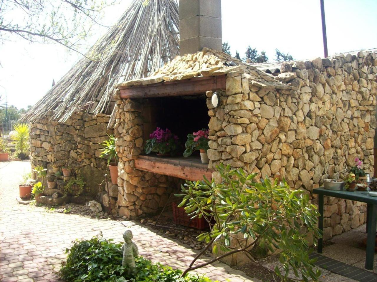 B&B Domo De Pedra Tottubella Exteriör bild